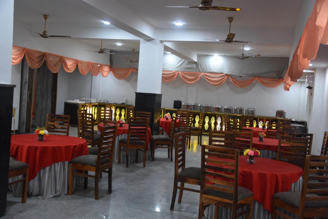 Hotel De Luxe Basai Road Gurgaon Exterior photo